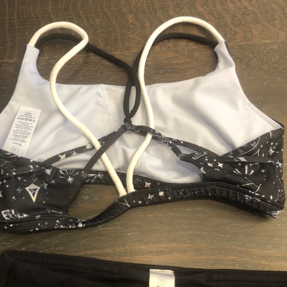 Ivivva bundle - Picture 3 of 6